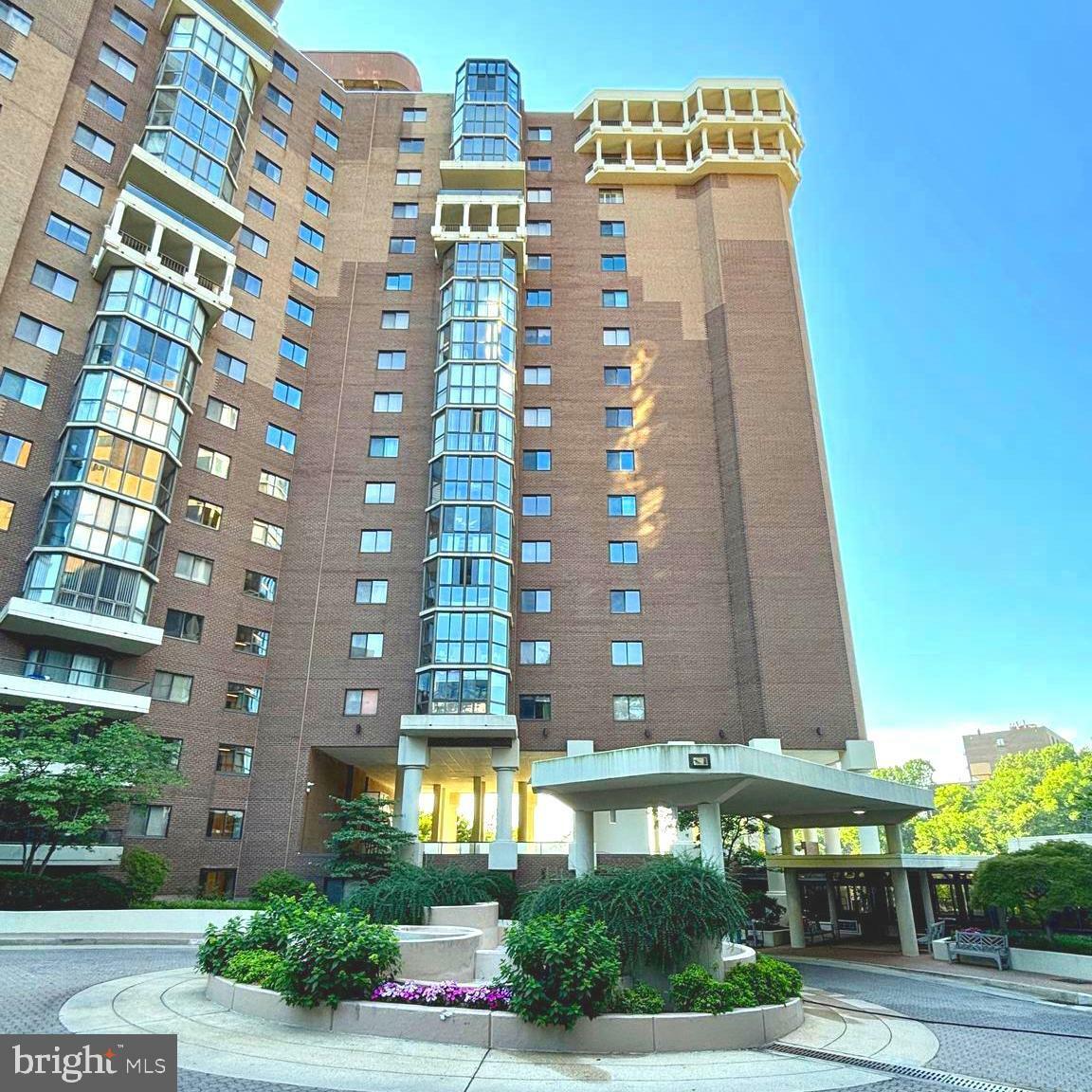 1600 N Oak Street 1016  Arlington VA 22209 photo
