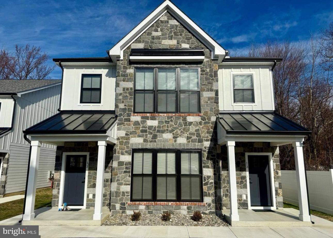 Property Photo:  11 Arbutus Avenue  DE 19720 