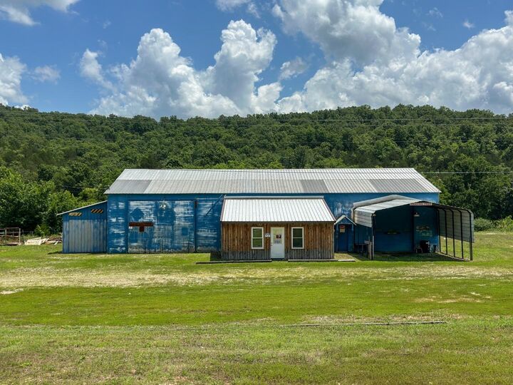 2275 Highway 63  Hardy AR 72542 photo