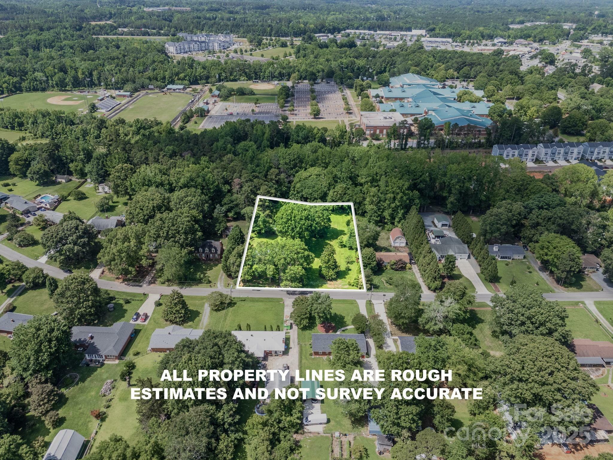 Property Photo: 2008 Kimway Drive NC 28105