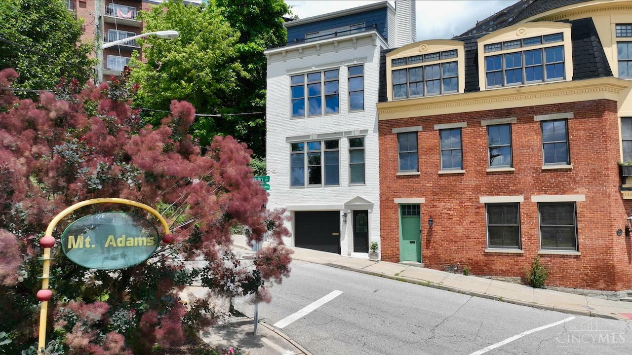Property Photo: 902 Monastery Street OH 45202