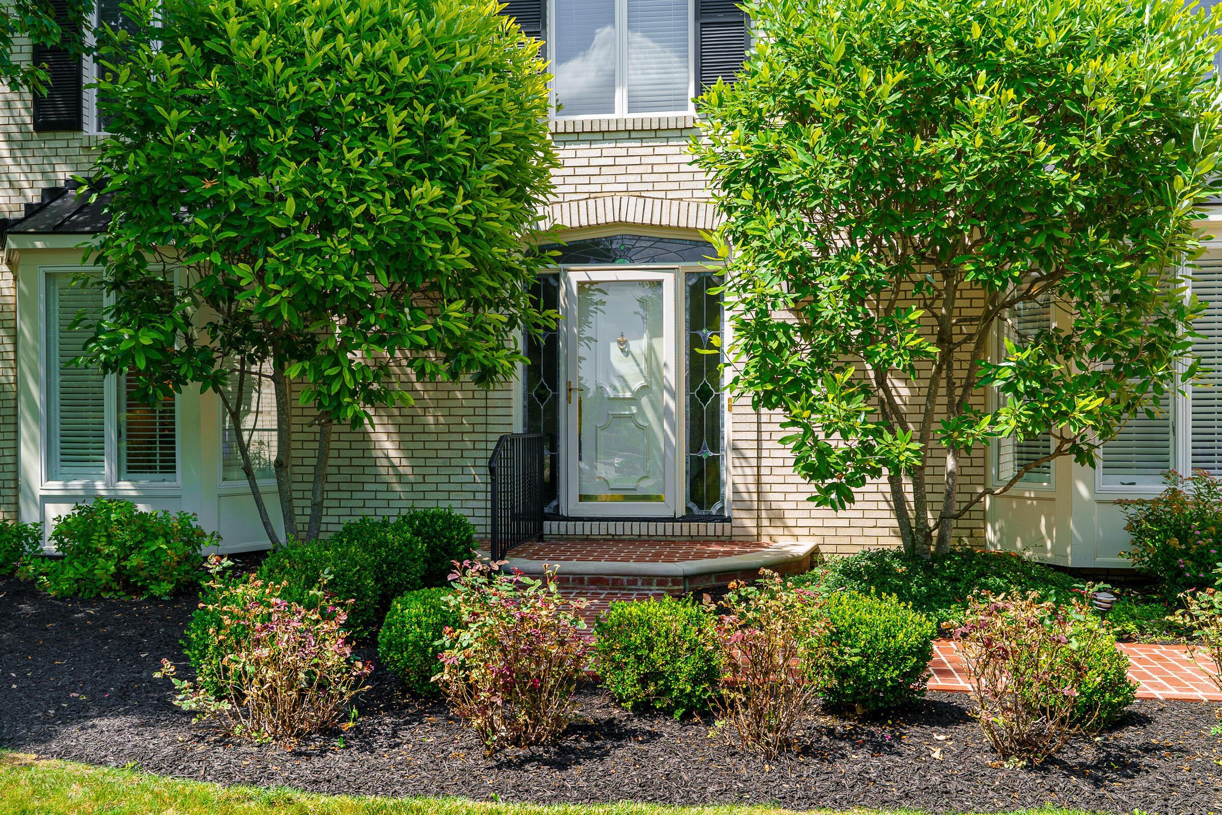 Property Photo: 1270 Marlyn Drive OH 43220