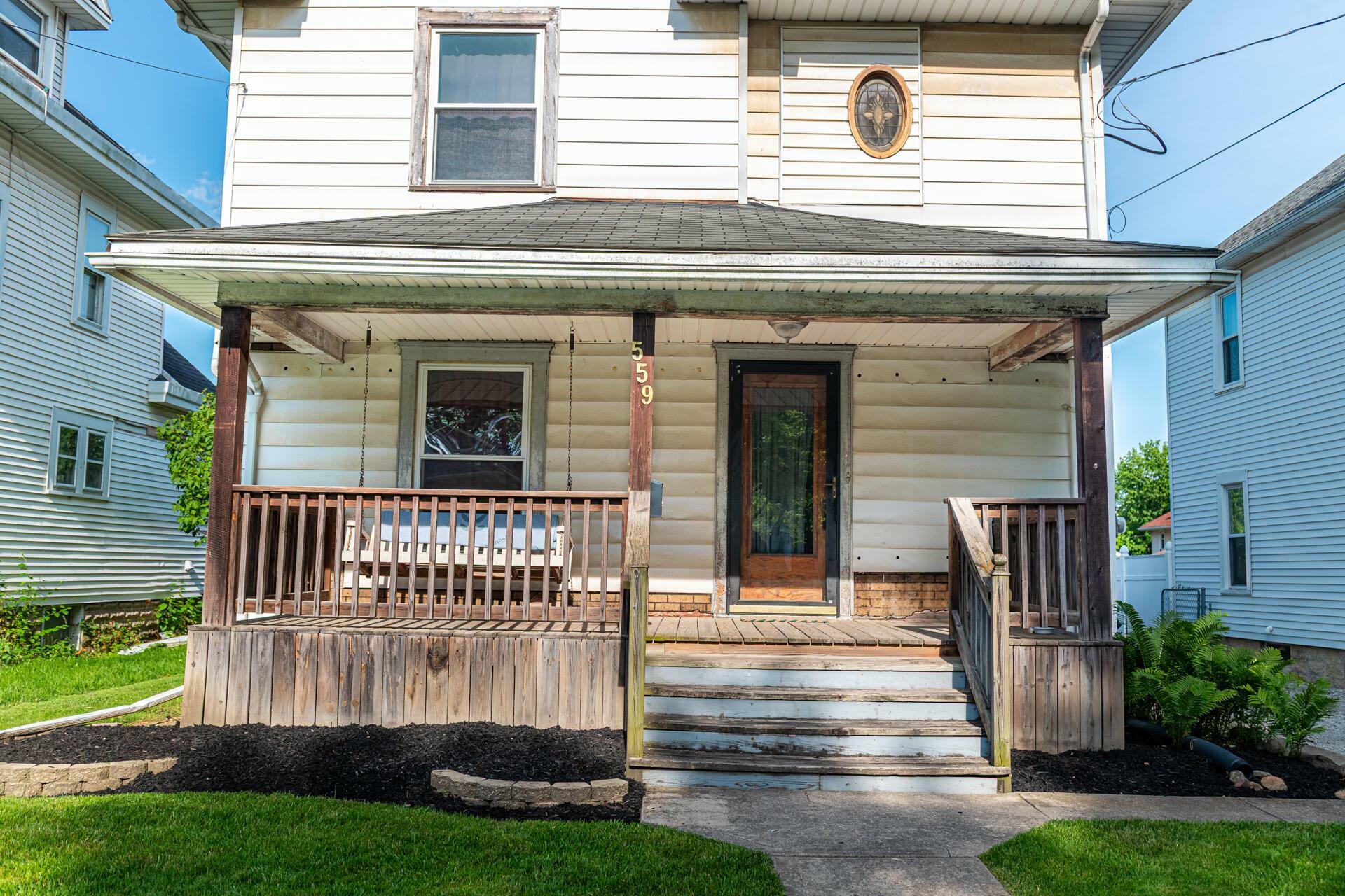 Property Photo: 559 Pearl Street OH 43302