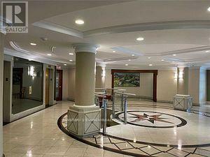 Property Photo:  8 Pemberton Avenue Ph00  ON M2M 1Y1 