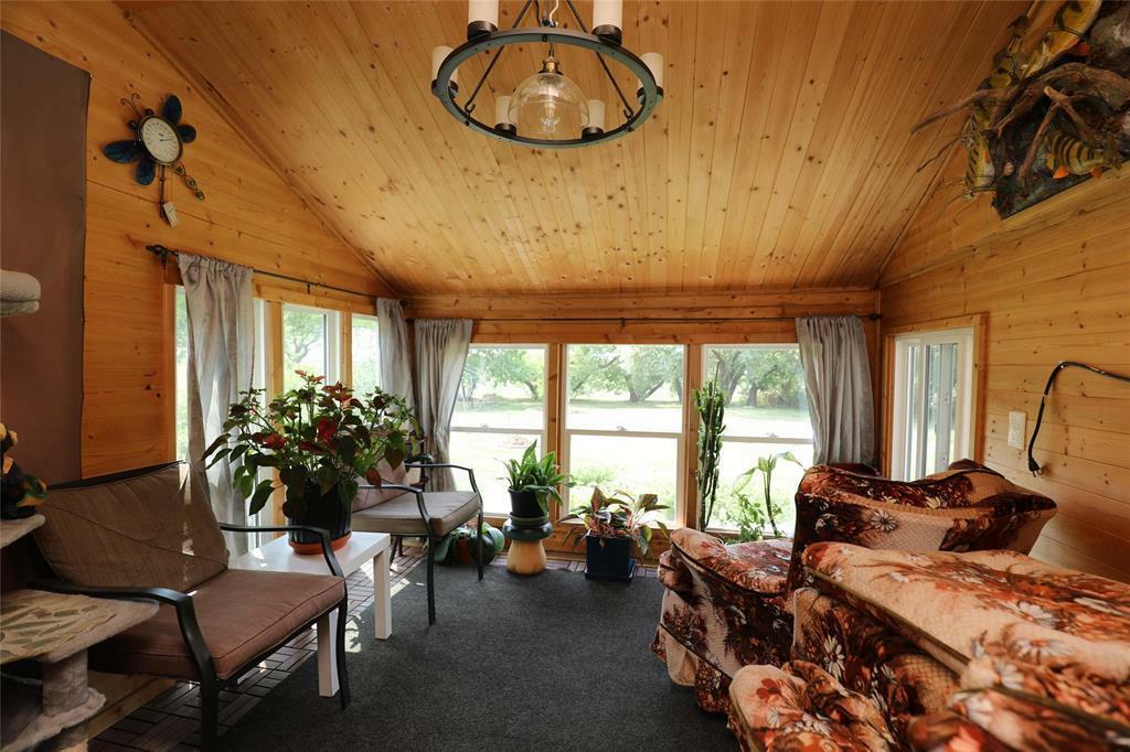 Property Photo: 44162 Mun 29E Road MB R0A 0X0
