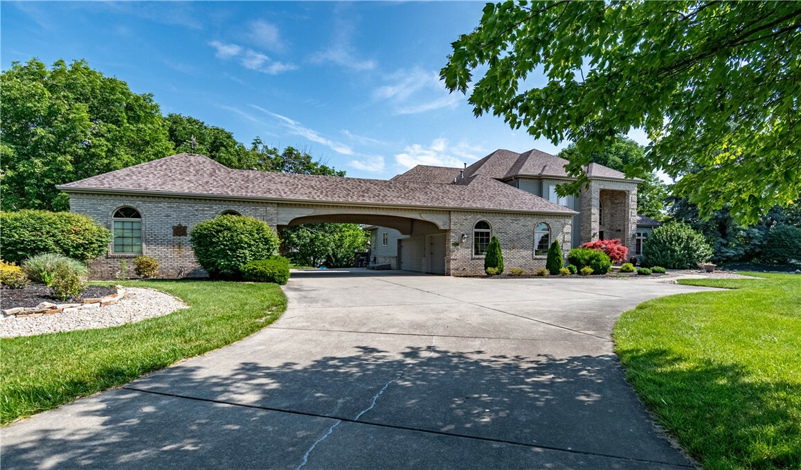Property Photo:  1250 W Hickory Point Road  IL 62526 
