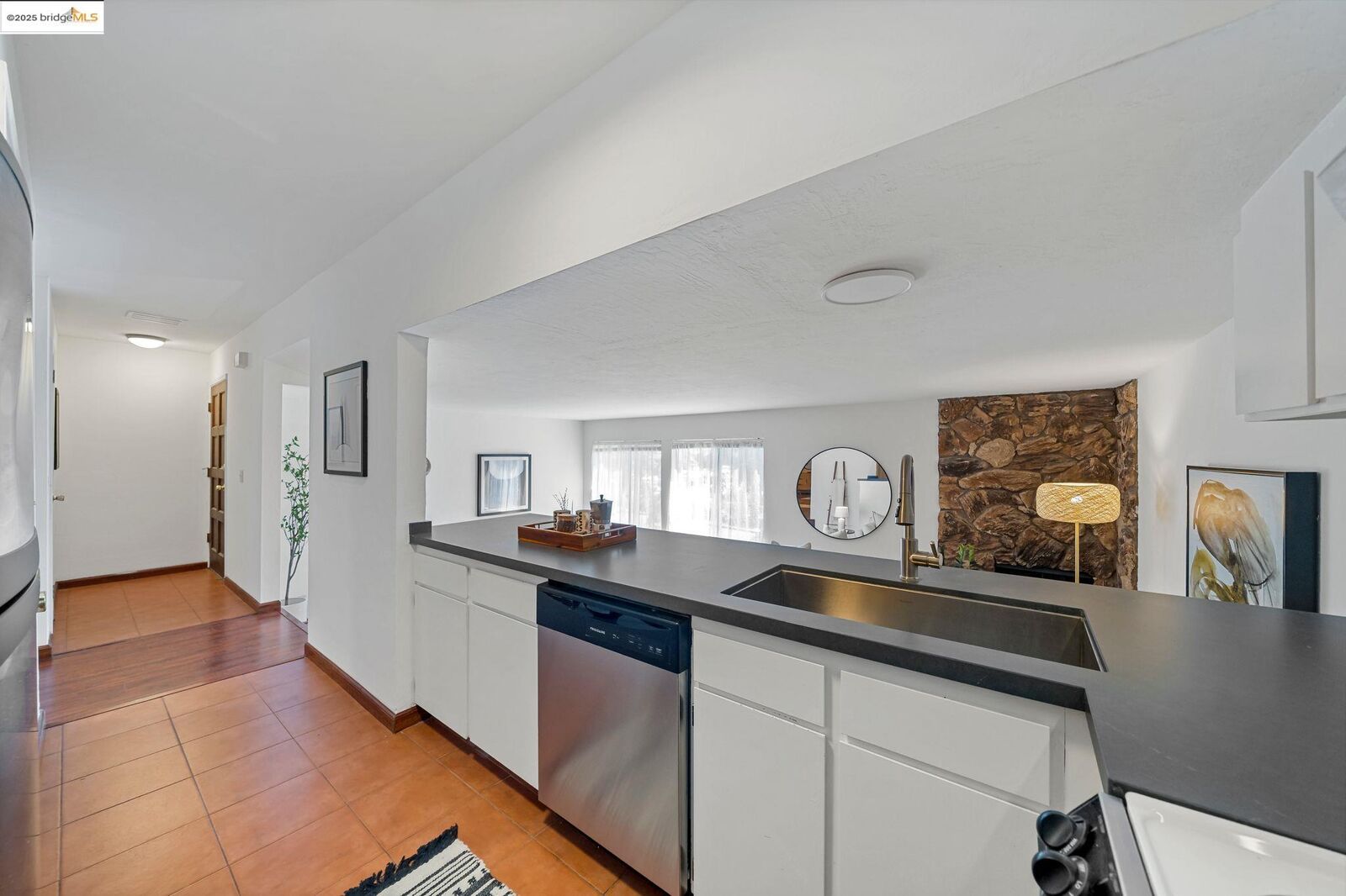 Property Photo: 3501 35th Ave 2 CA 94619