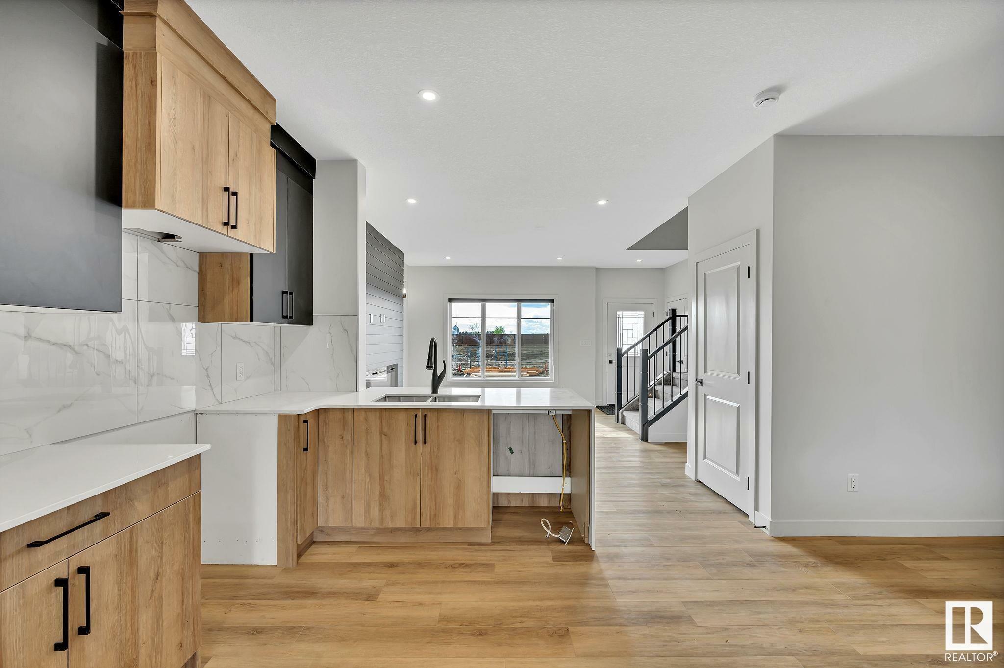 Property Photo: 252 24 Street NW AB T6X 3J1