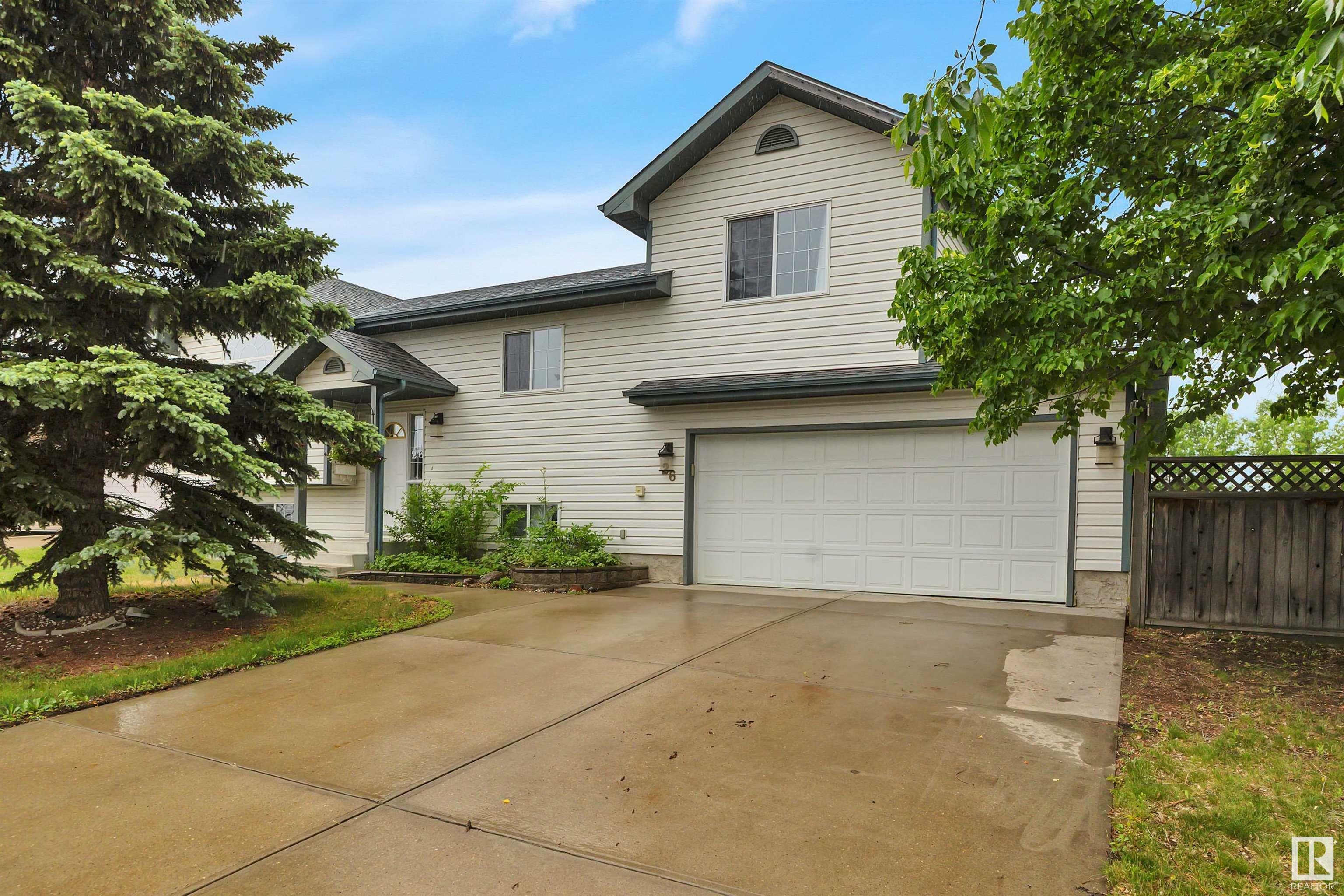 Photo de la propriété: 26 Riverpointe Crescent AB T8L 4H5