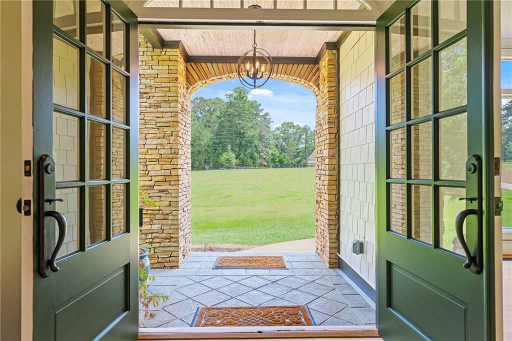 Property Photo: 6685 Driskell Road GA 30041