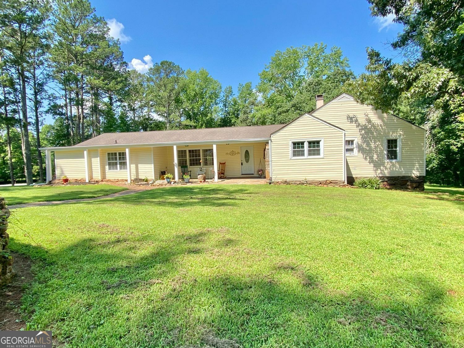 Property Photo: 7680 Banks Mill Road Road GA 30135