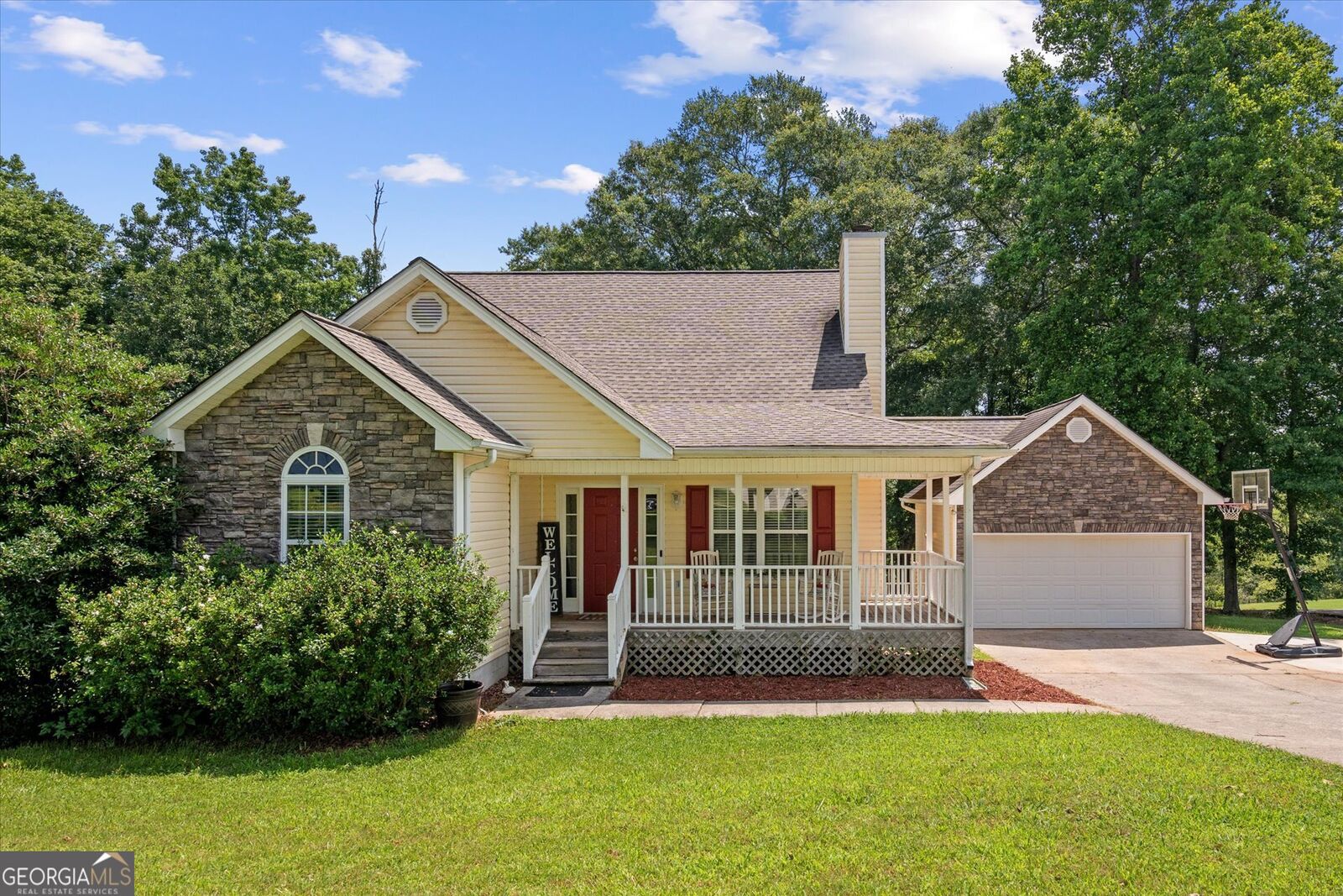 Property Photo:  129 Virginia Trail  GA 30117 