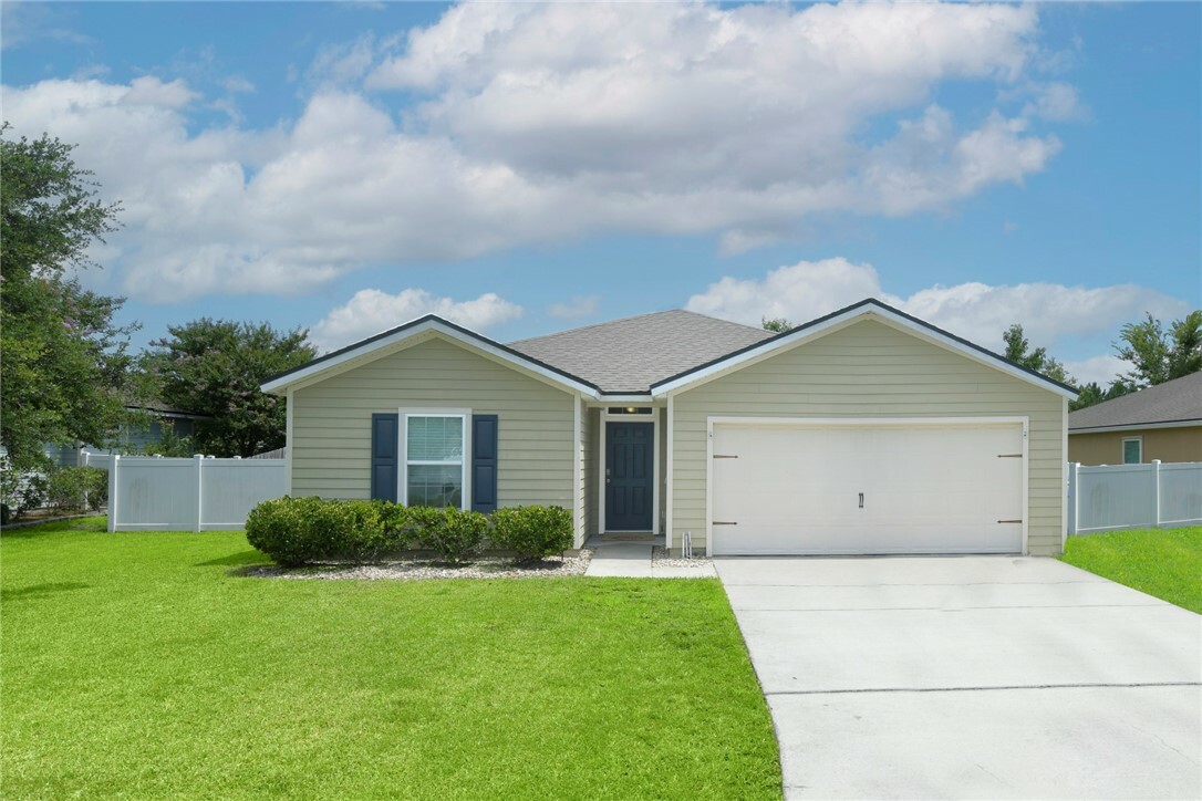 Property Photo: 105 Paradise Court GA 31548