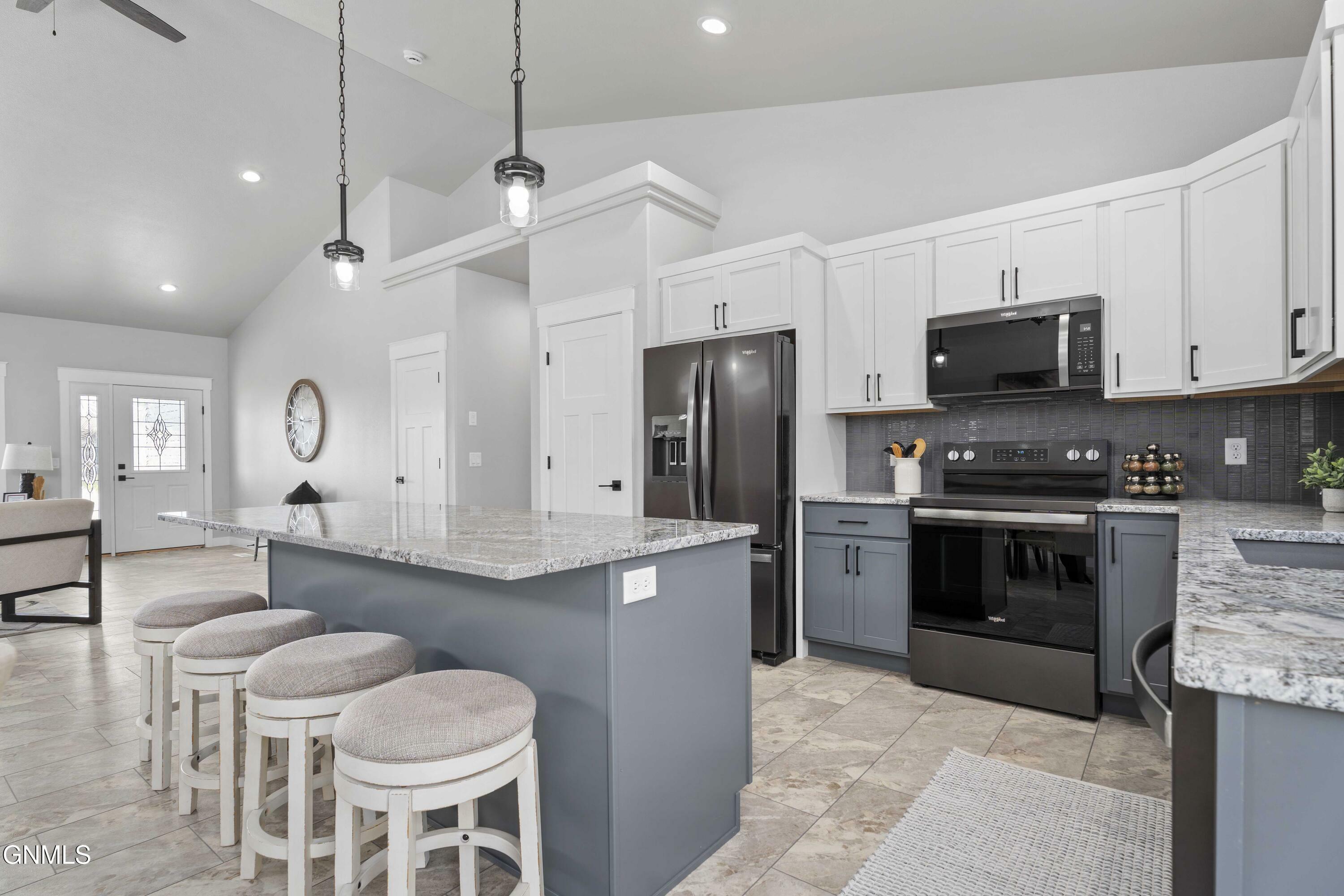 Property Photo: 511 Mehrer Drive ND 58504