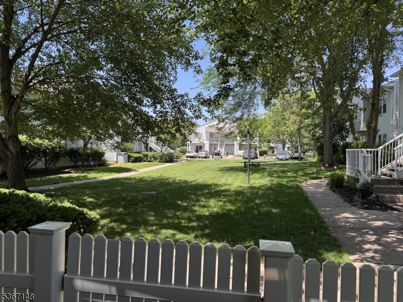 13 Larkspur Court  Bedminster Twp. NJ 07921 photo