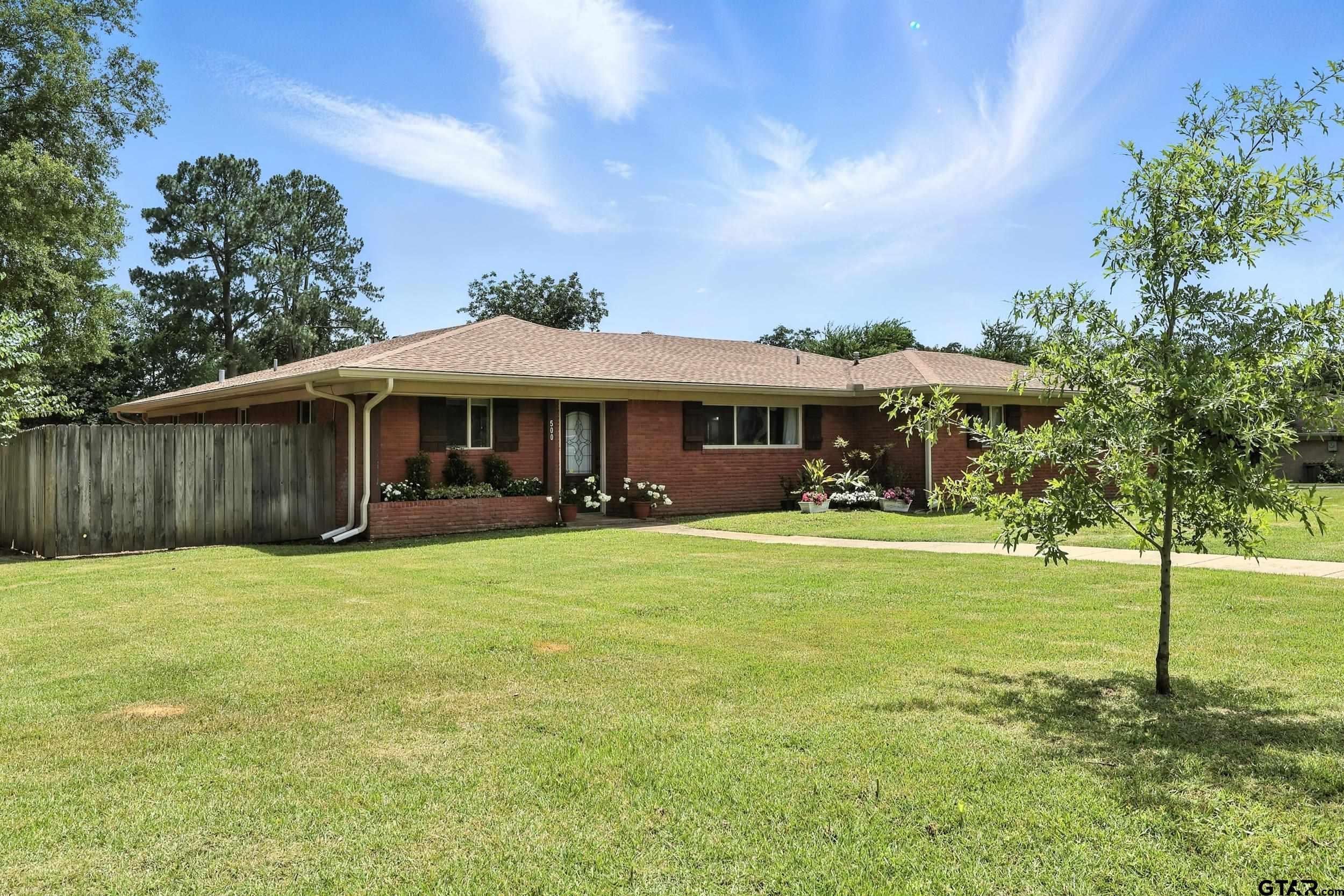 500 W Terrace  Longview TX 75605 photo