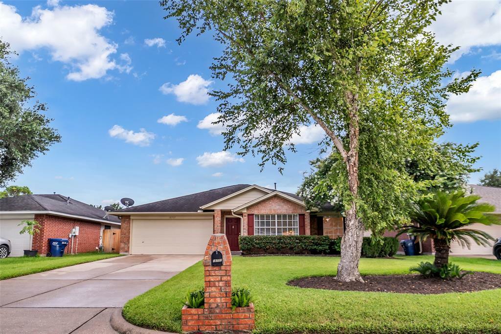 Property Photo:  18707 Wonder Land Way  TX 77084 