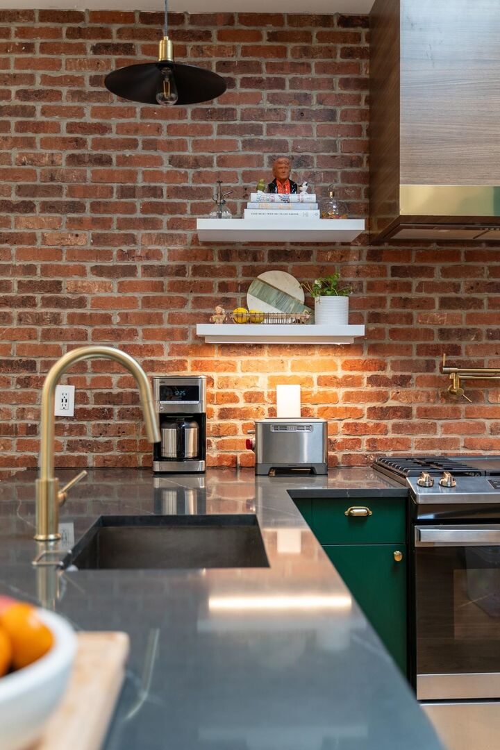 Property Photo:  72 Lincoln St 2  NJ 07307 