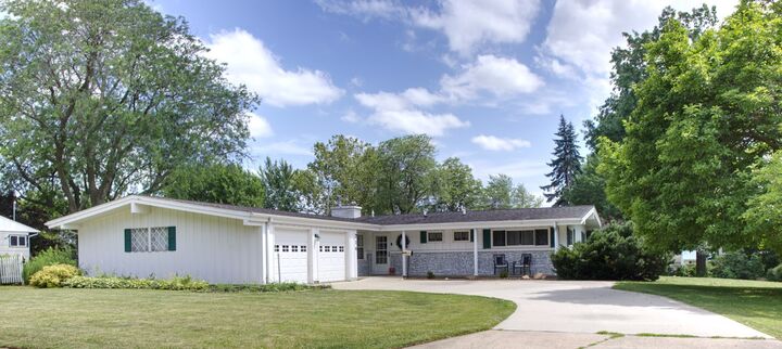 Property Photo:  714 E South Street  IA 50138 