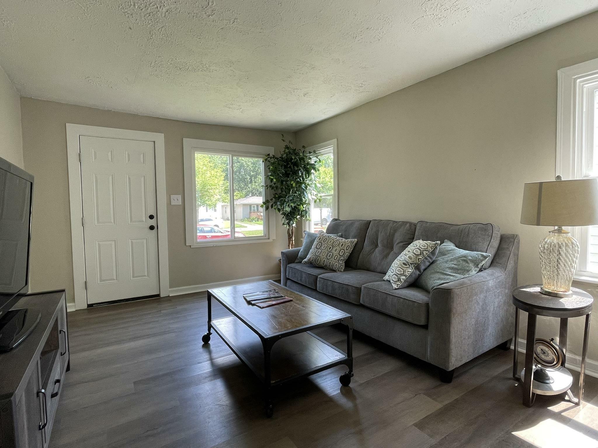 Property Photo: 1503 Ravenswood Drive IN 47714
