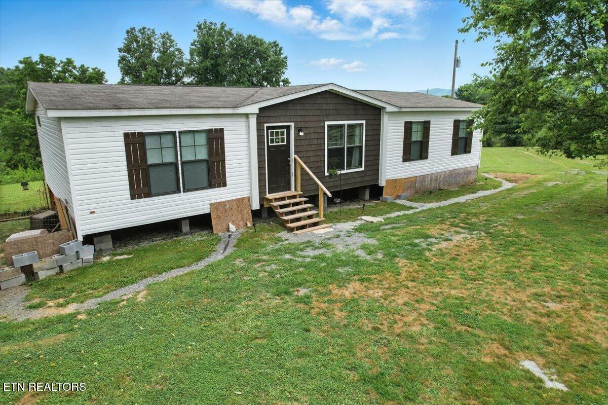 Property Photo:  387 Price Drive  TN 37870 
