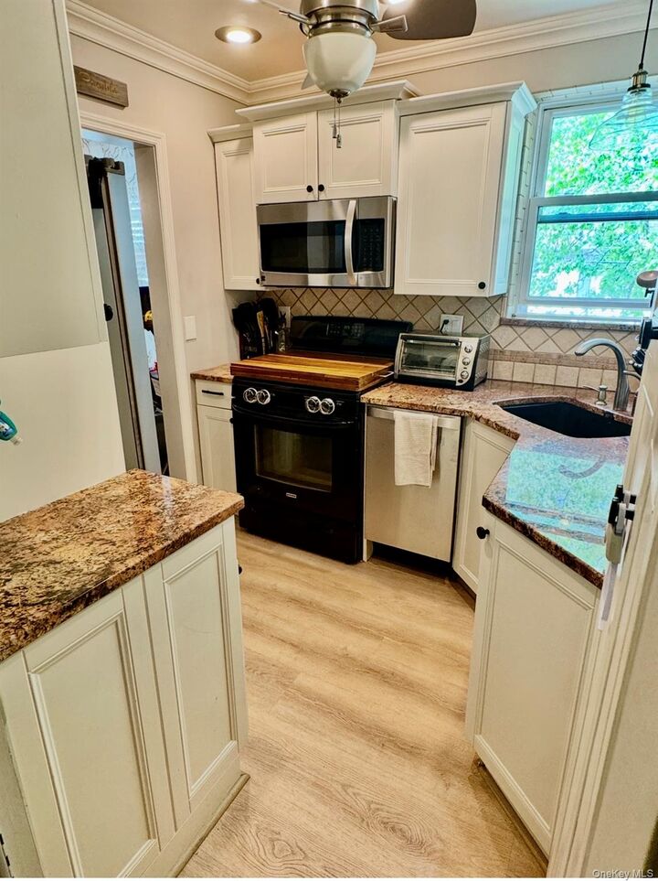 Property Photo: 47 Hilltop Acres 47 NY 10704