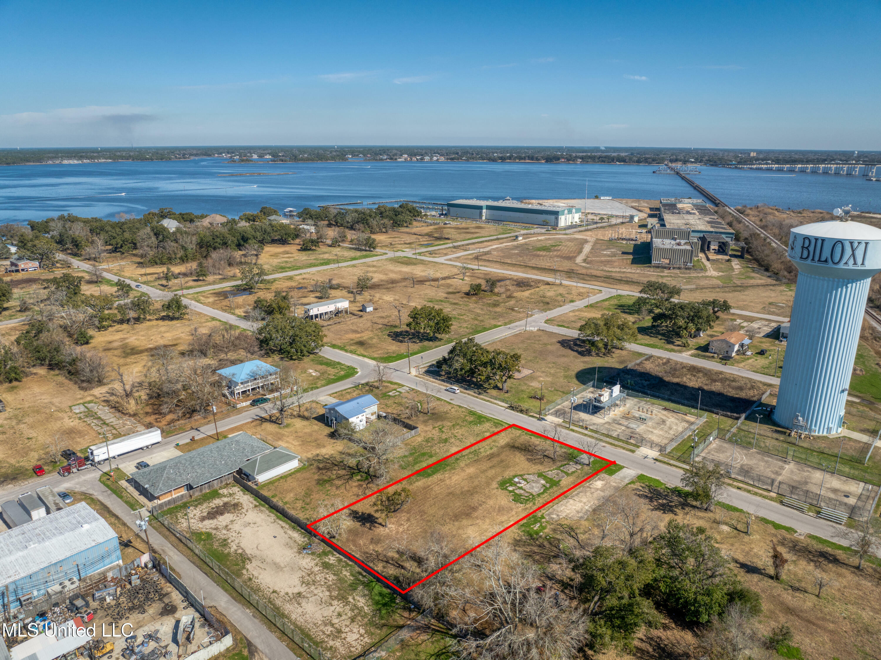 Property Photo: 315 Maple Street MS 39530