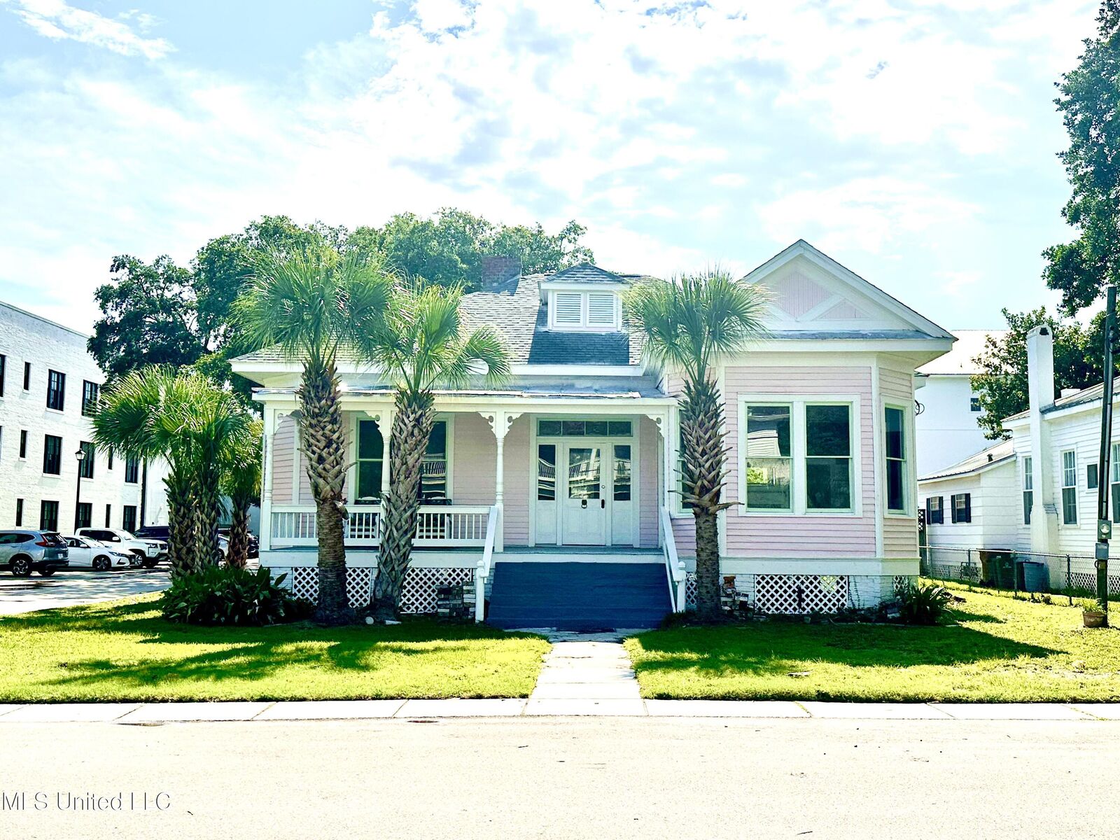 Property Photo:  123 Morrison Avenue  MS 39530 