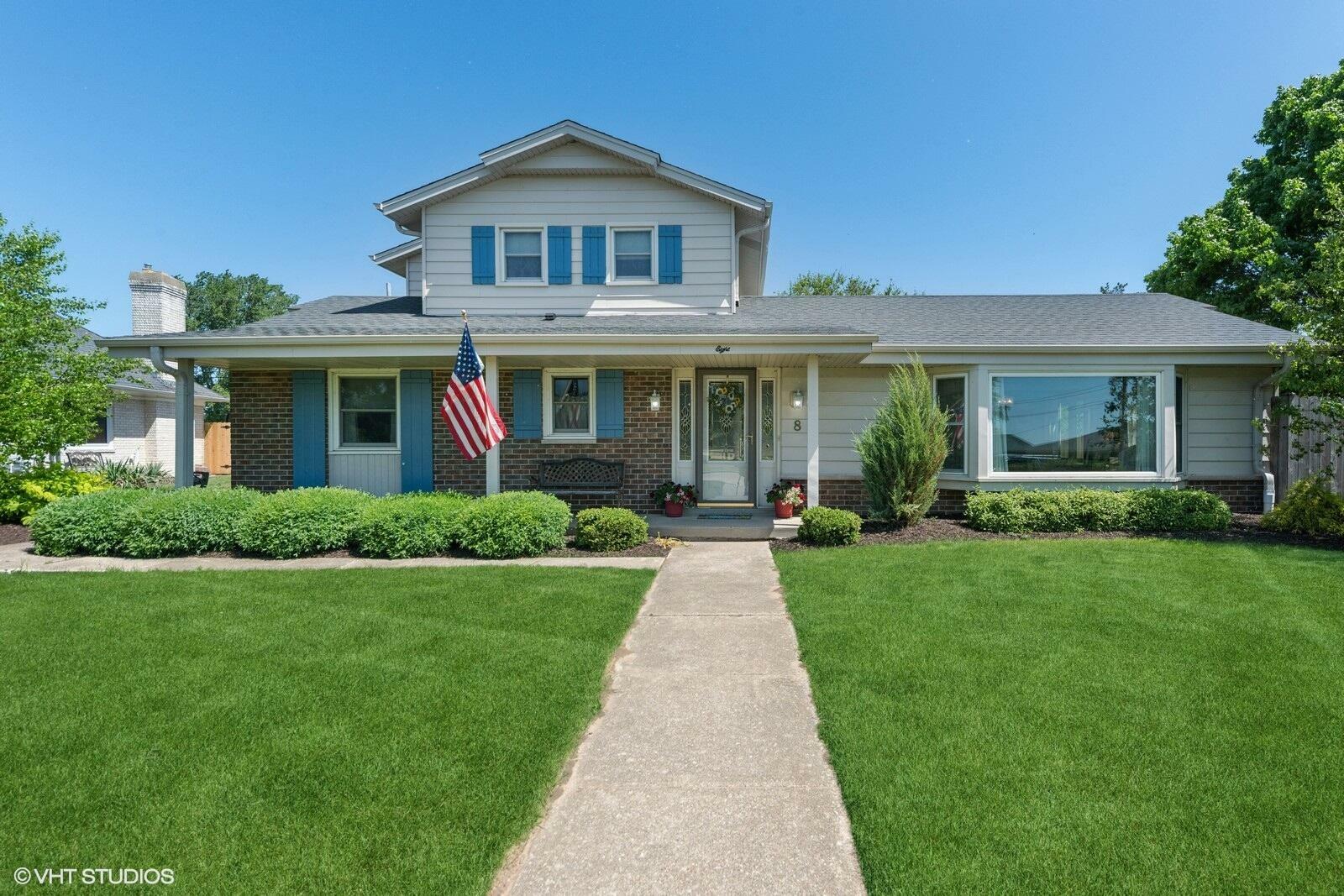 Property Photo:  8 Steeplechase Dr  WI 53402 