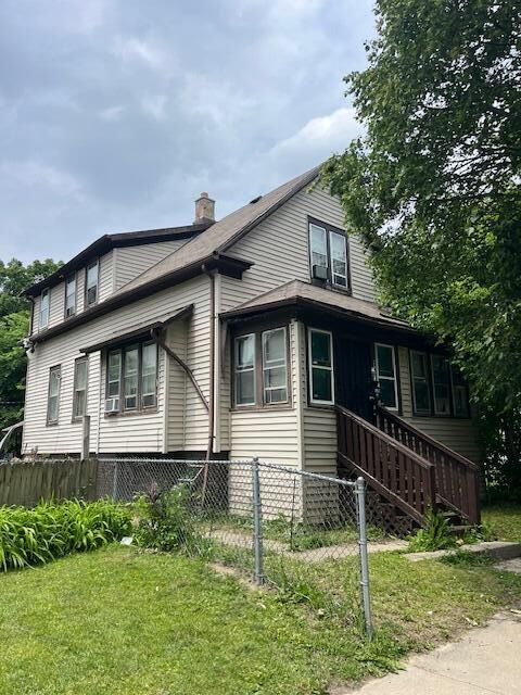 Property Photo: 2939 N 22nd St WI 53206