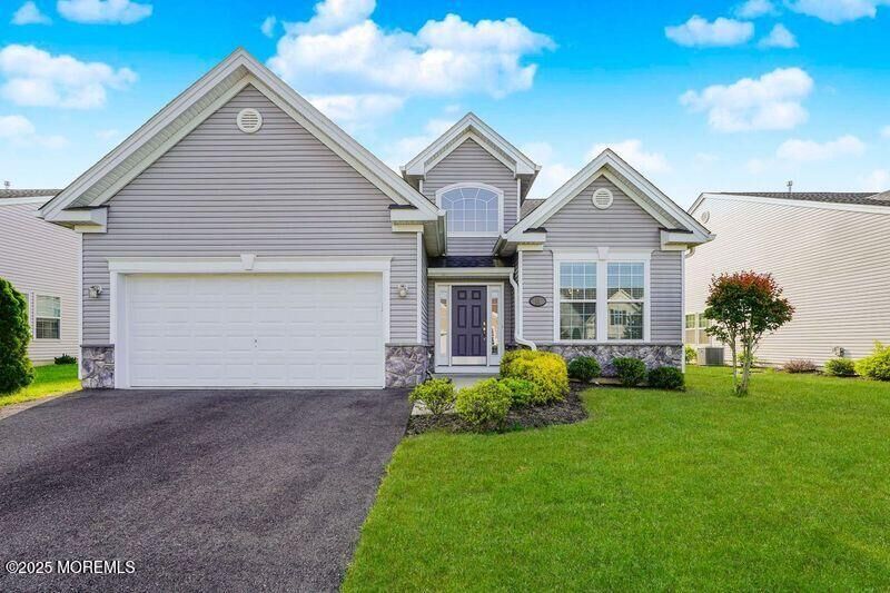 Property Photo:  11 Starry Lane  NJ 08005 