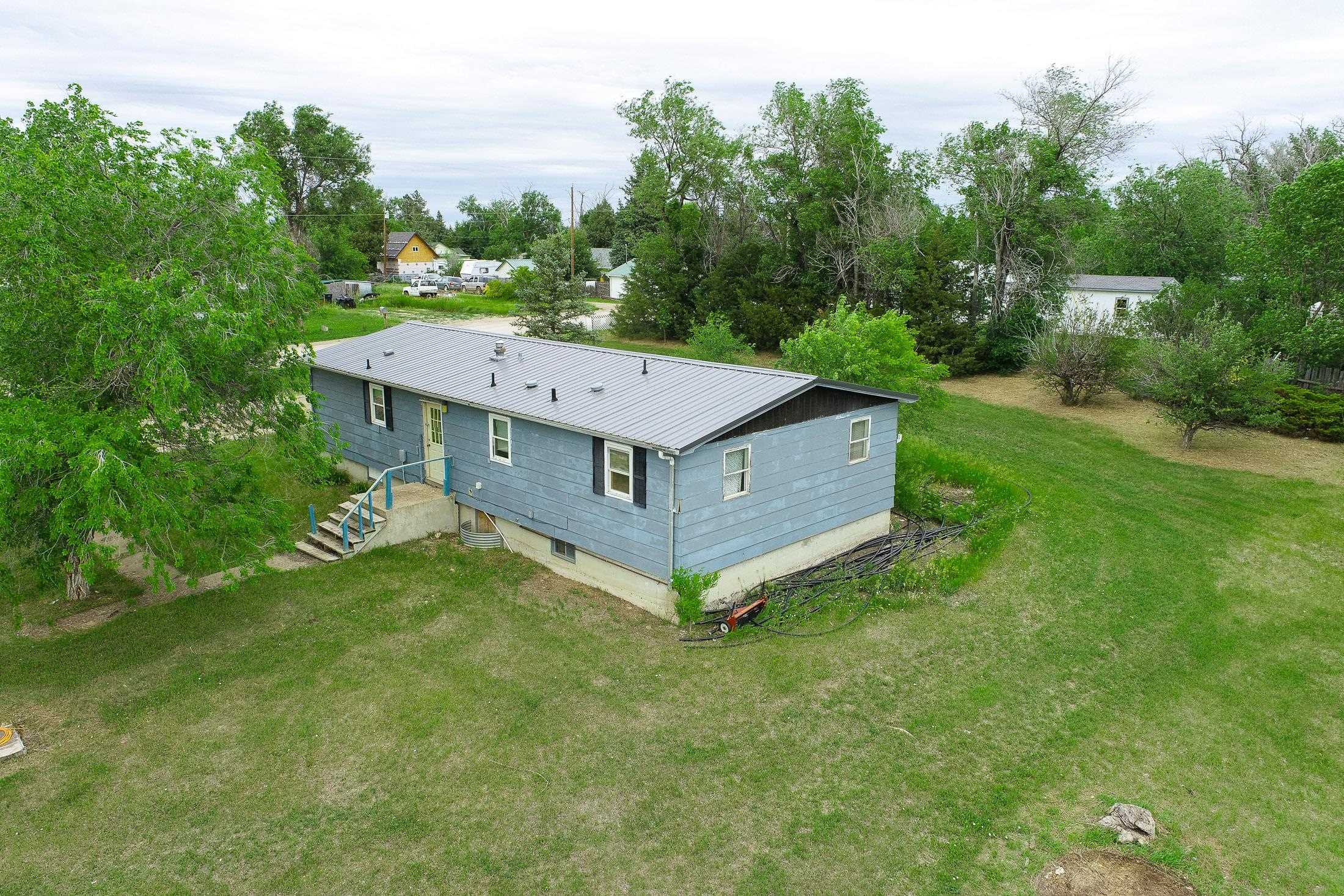 Property Photo: 211 Ash Street SD 57760