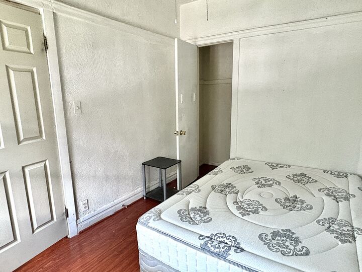 Property Photo: 6103 S Ingleside Avenue 1 IL 60637