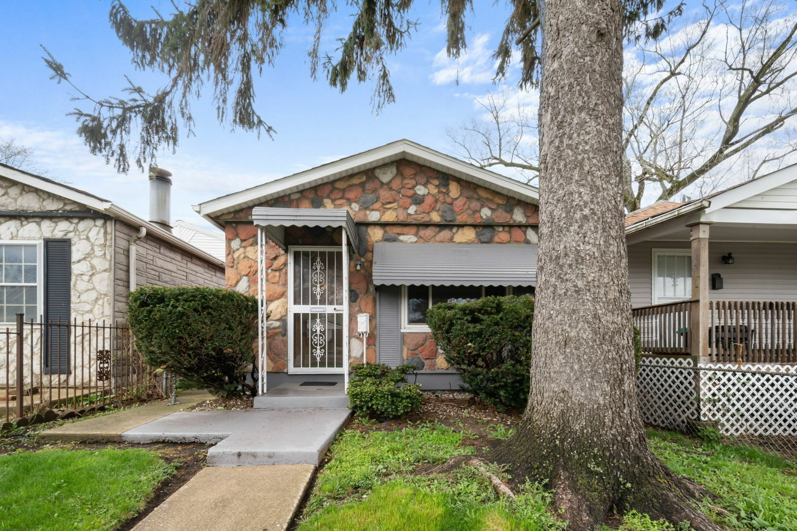 Property Photo: 11409 S Throop Street IL 60643