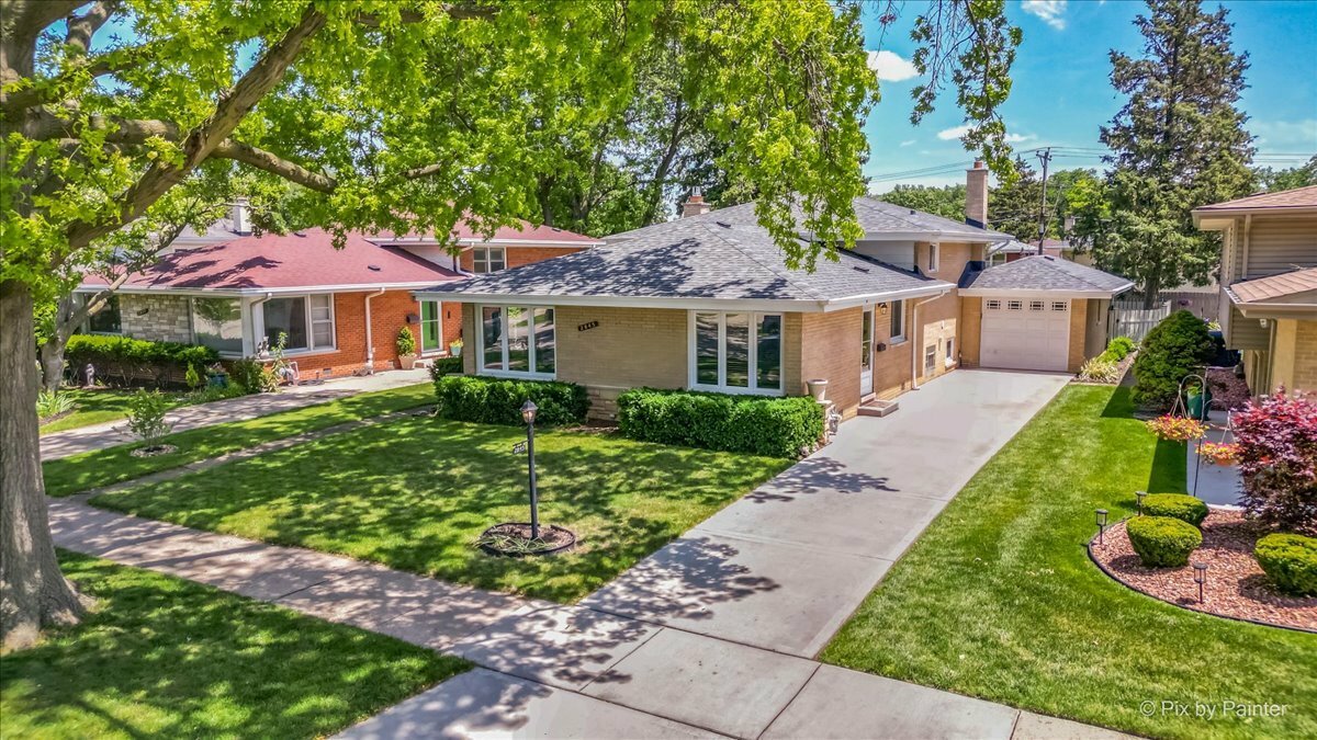 2845 Downing Avenue  Westchester IL 60154 photo