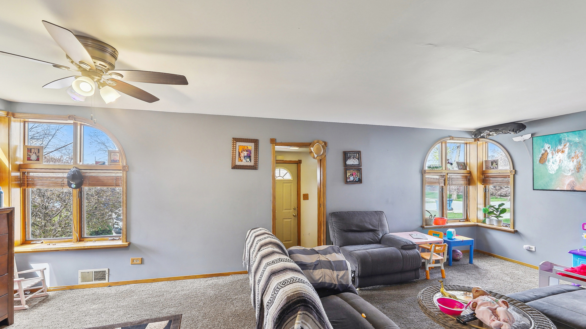 Property Photo: 14603 Kenton Avenue IL 60445