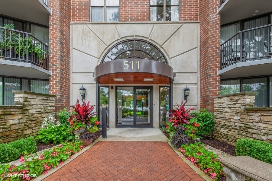 Property Photo: 511 Aurora Avenue 405 IL 60540