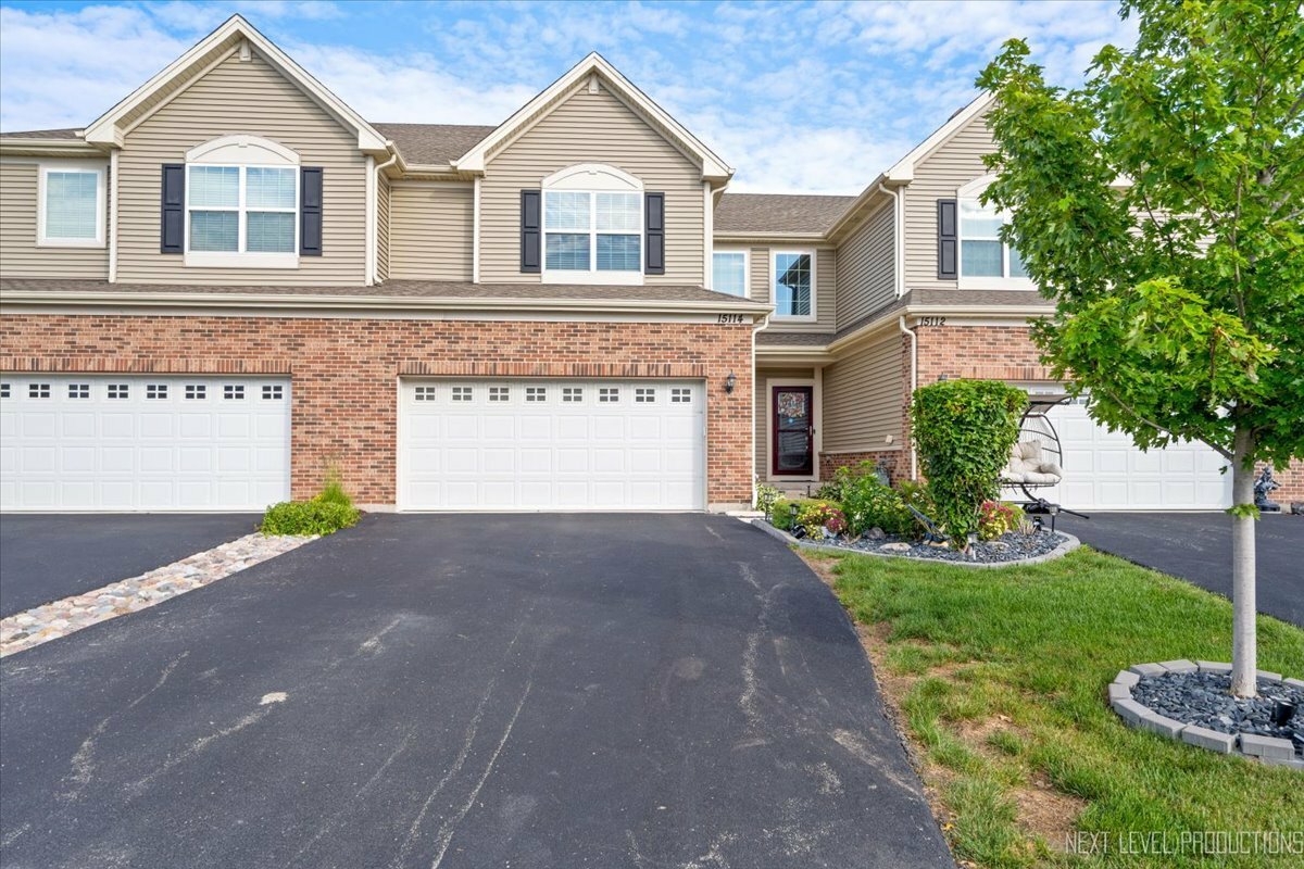 Property Photo: 15114 W Quincy Circle IL 60442