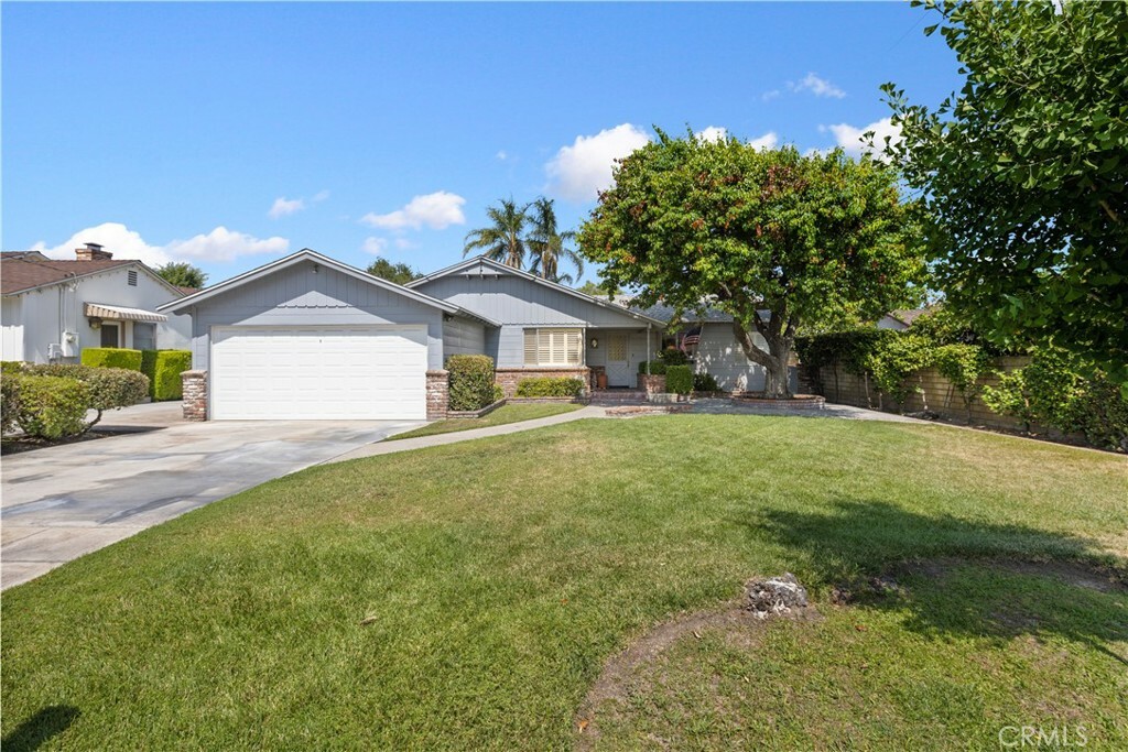 Property Photo: 1234 S 5th Avenue CA 91006