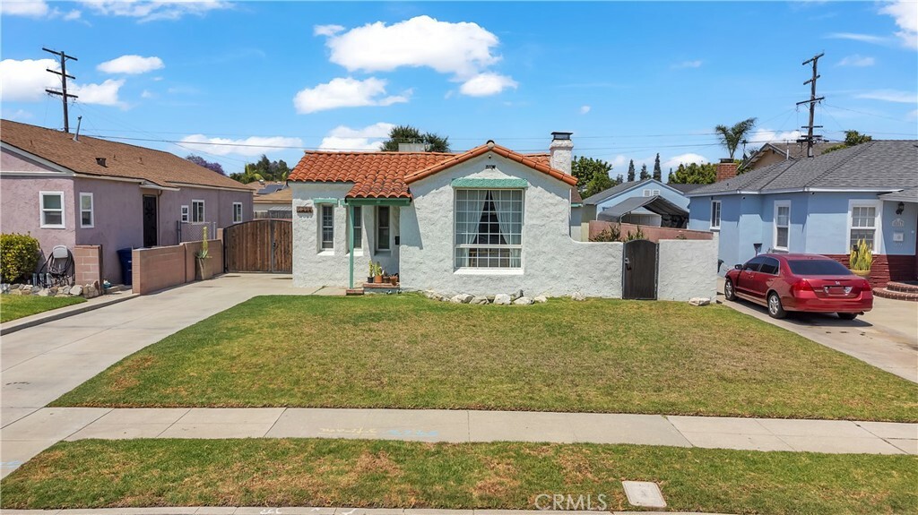 Property Photo:  6063 Roosevelt Avenue  CA 90280 