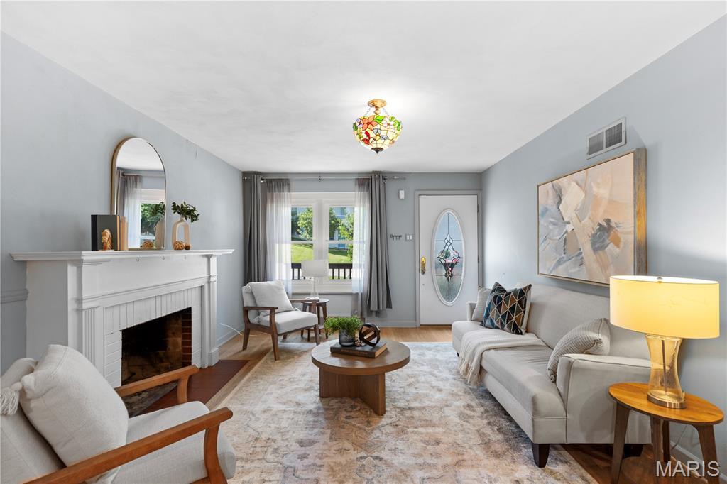 Property Photo: 8619 White Avenue MO 63144
