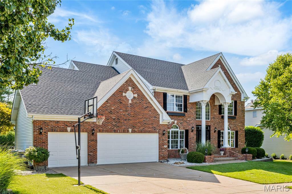 Property Photo: 709 Summer Oak Drive MO 63021
