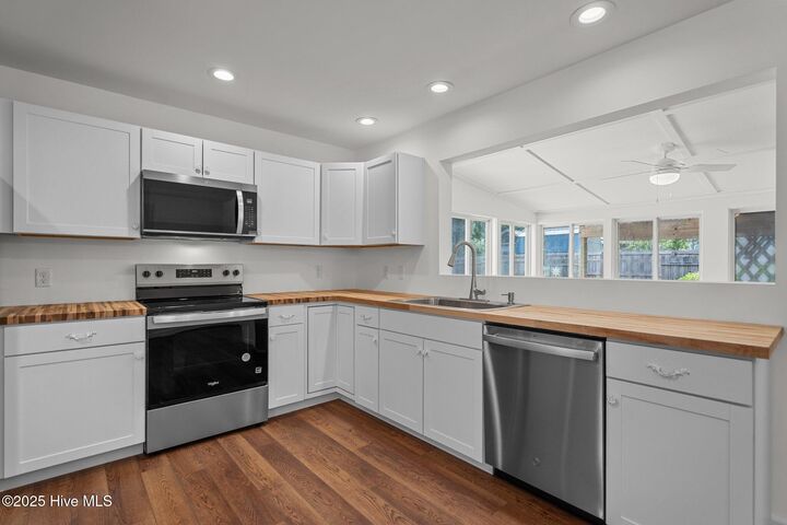 Property Photo: 108 NW 29th Street NC 28465