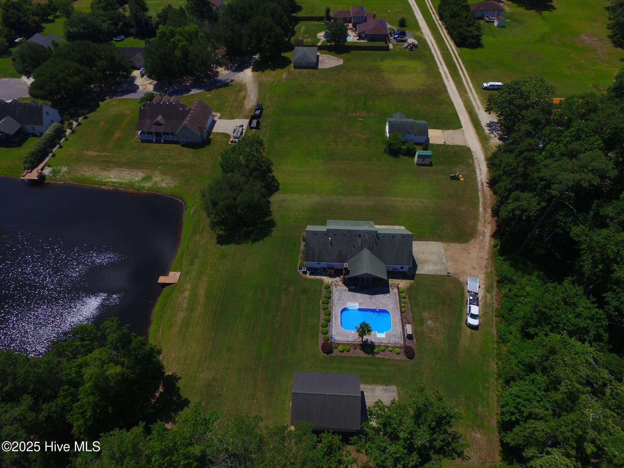 Property Photo: 104 Perrys Way NC 27939