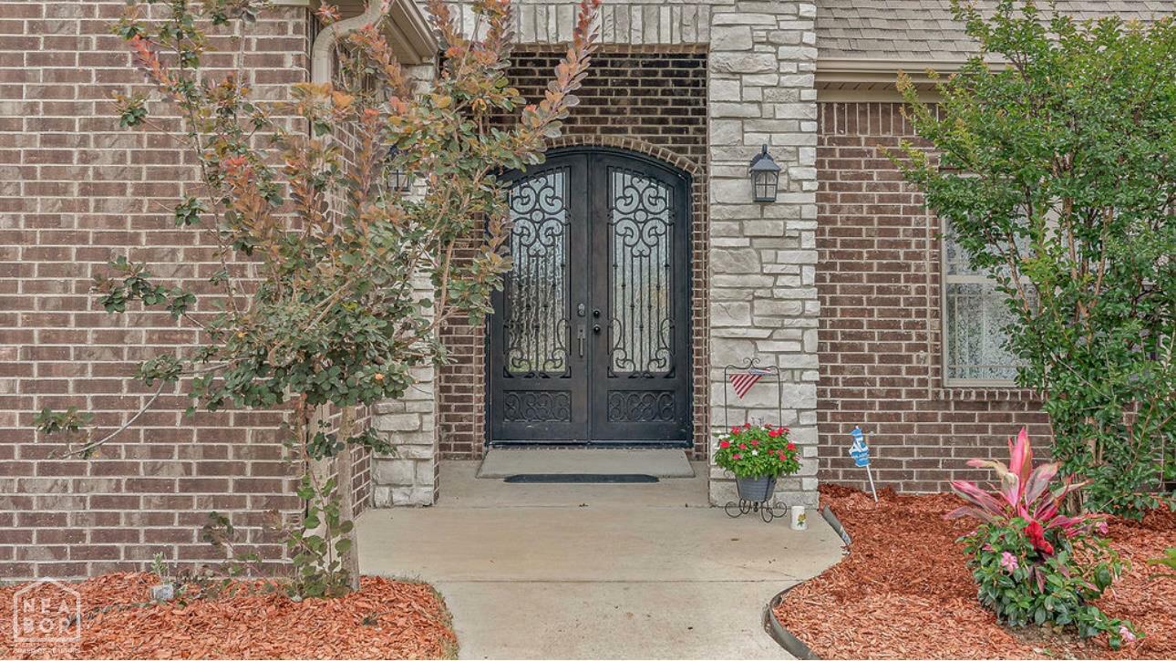 Property Photo:  828 Laura Lea  AR 72401 