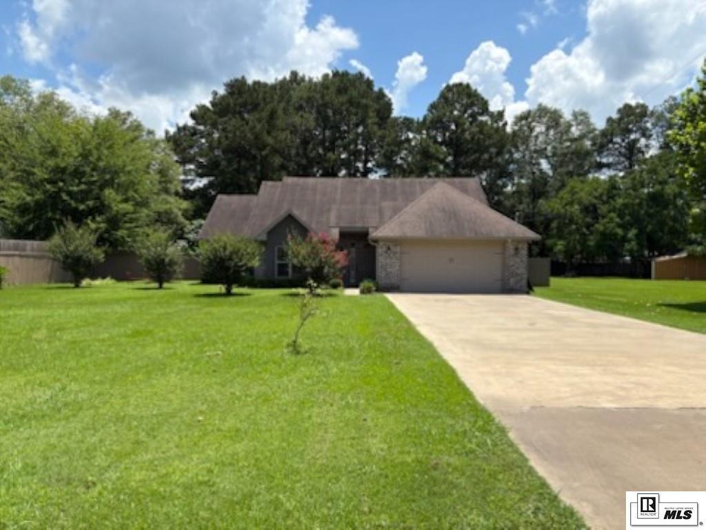 Property Photo: 215 Laurel Grove Drive LA 71203