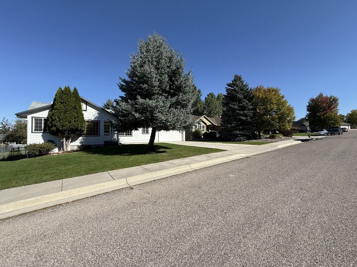 2412 Garland Drive  Missoula MT 59803 photo