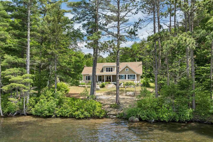 Property Photo: 9 Country Lane NH 03855