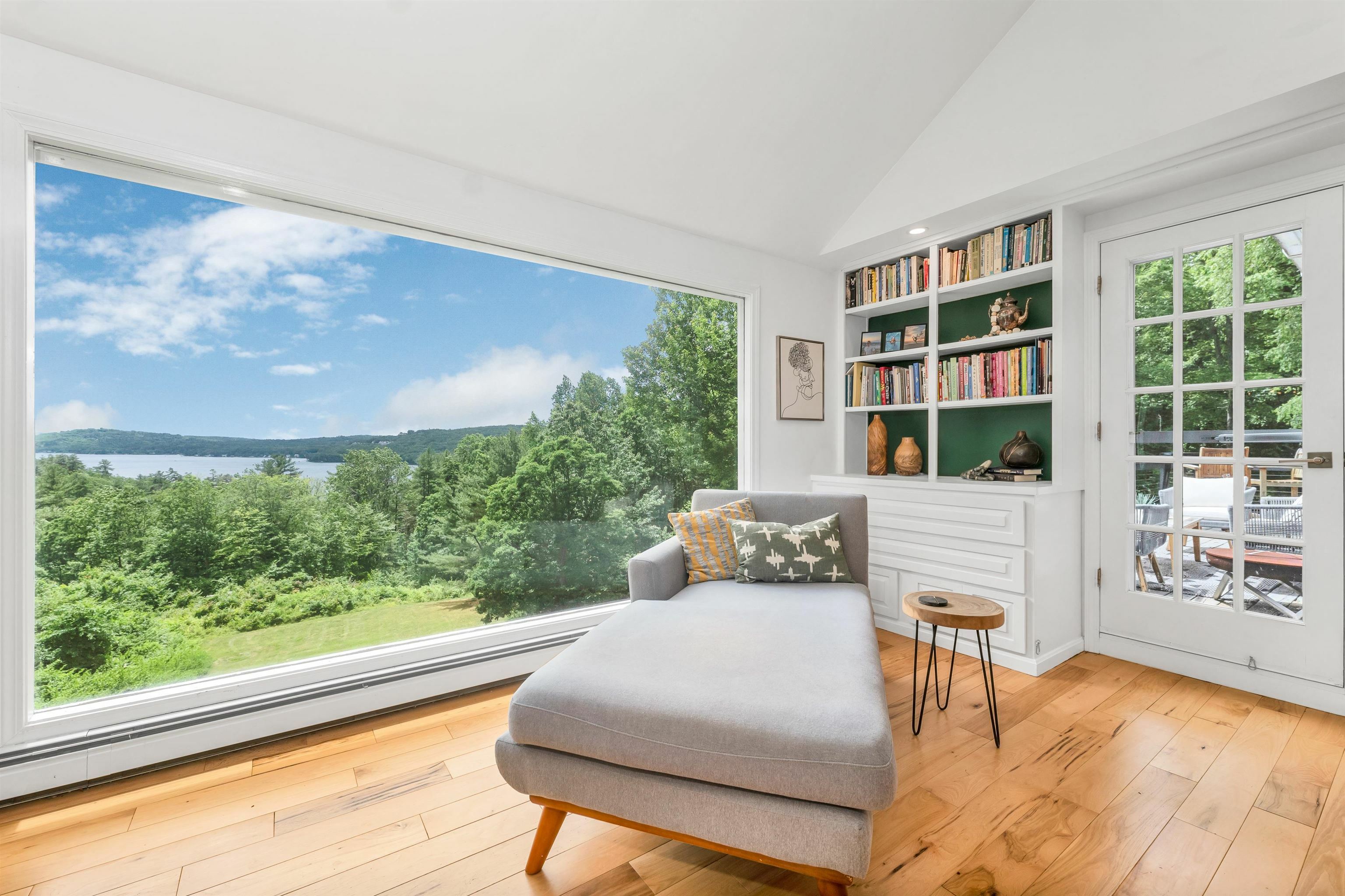 Property Photo: 43 Oak Knoll Road NH 03253
