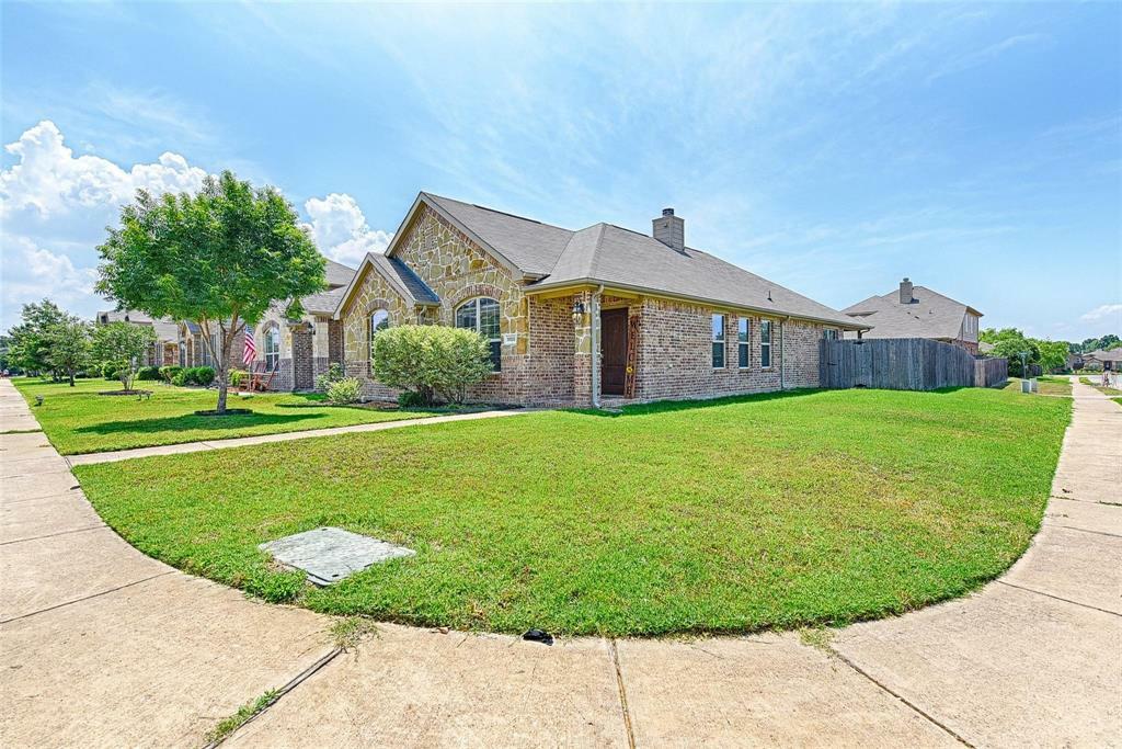 Property Photo: 9100 Wayne Street TX 76227